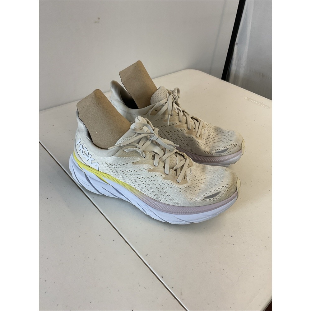 Women's Hoka One‎ One Clifton 8 Road Running Shoe Sz 10B White USED